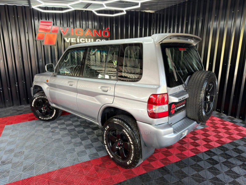 PAJERO TR4 2.0 4X4 16V 131CV GASOLINA 4P AUTOMÁTICO - 2006 - CAXIAS DO SUL