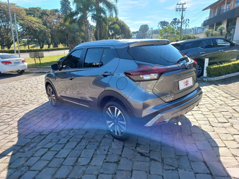 KICKS 1.6 ADVANCE 16V PLUS CVT FLEX 4P AUTOMÁTICO - 2025 - FLORES DA CUNHA