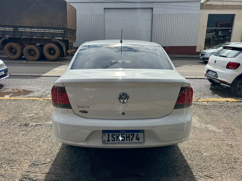 VOYAGE 1.0 MI 8V FLEX 4P MANUAL - 2012 - VACARIA