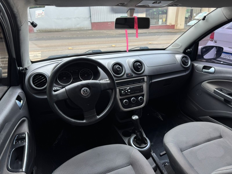 VOYAGE 1.0 MI 8V FLEX 4P MANUAL - 2012 - VACARIA