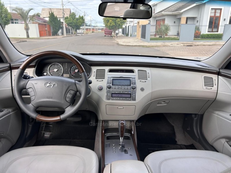 AZERA 3.3 MPFI GLS SEDAN V6 24V GASOLINA 4P AUTOMÁTICO - 2011 - VENâNCIO AIRES
