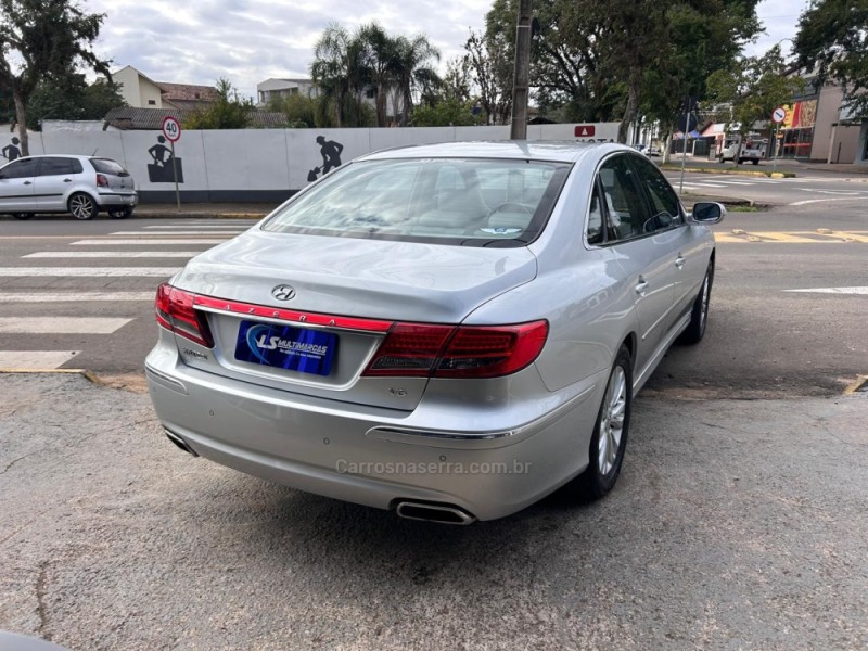 AZERA 3.3 MPFI GLS SEDAN V6 24V GASOLINA 4P AUTOMÁTICO - 2011 - VENâNCIO AIRES