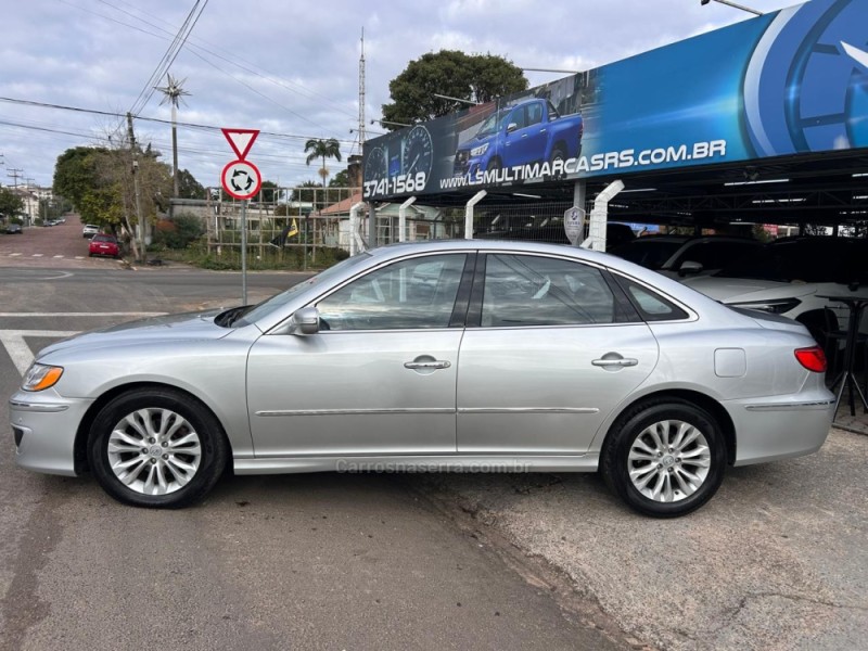 AZERA 3.3 MPFI GLS SEDAN V6 24V GASOLINA 4P AUTOMÁTICO - 2011 - VENâNCIO AIRES