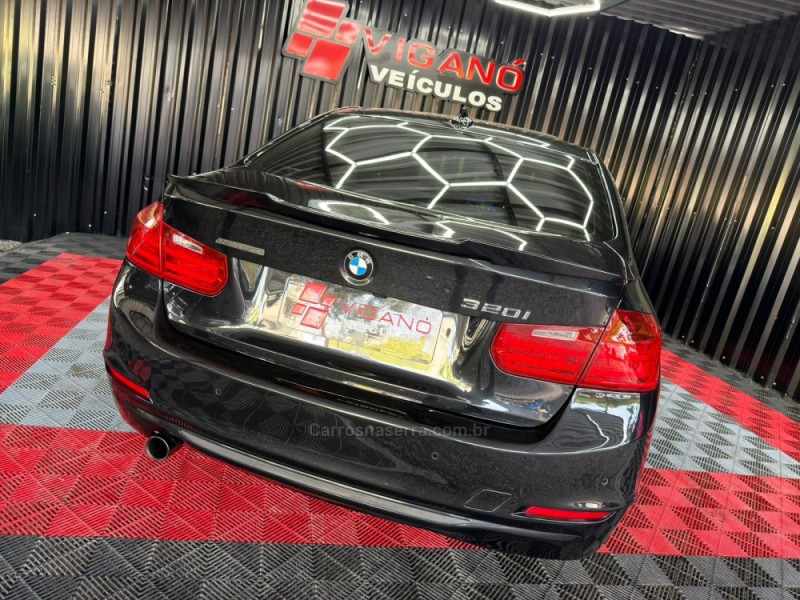 320I 2.0 16V TURBO ACTIVE FLEX 4P AUTOMÁTICO - 2015 - CAXIAS DO SUL