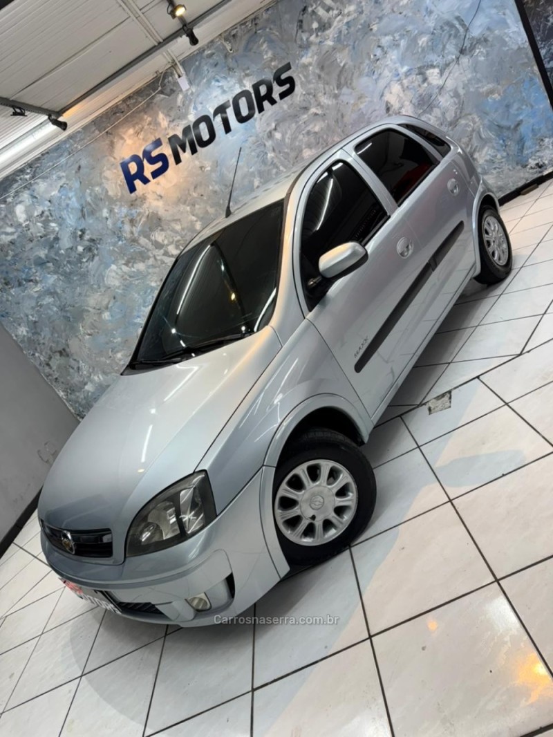 CORSA 1.4 MPFI MAXX 8V FLEX 4P MANUAL - 2011 - CAXIAS DO SUL