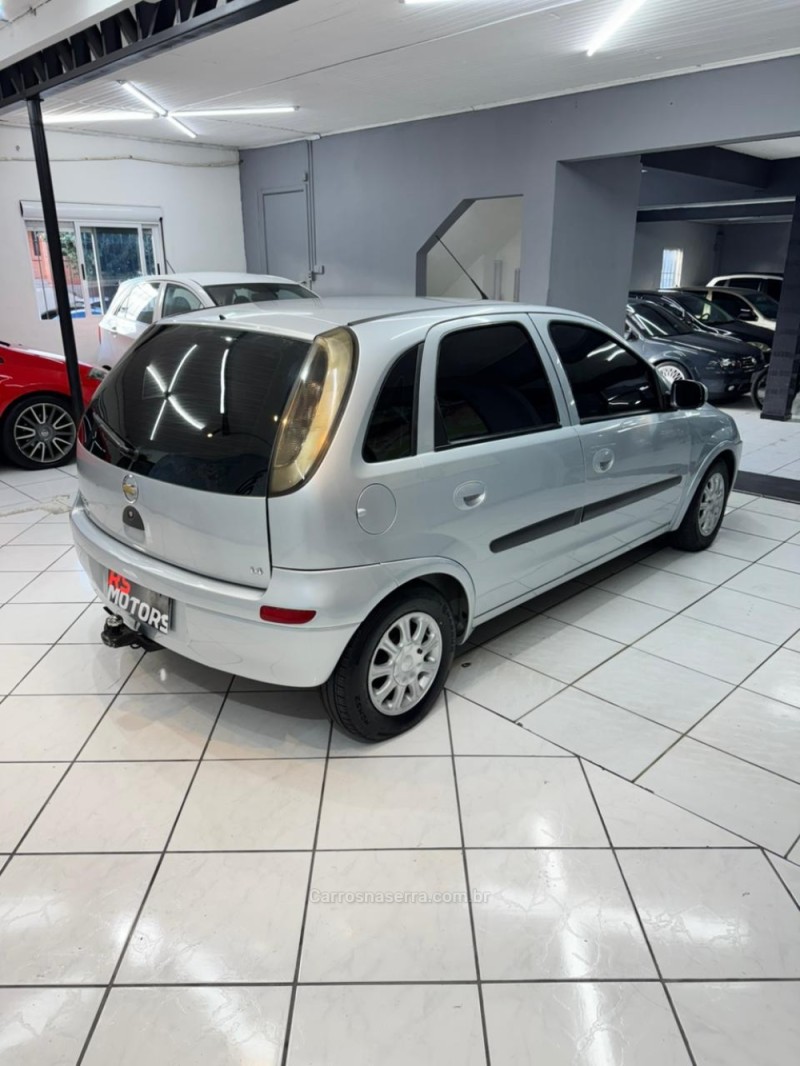 CORSA 1.4 MPFI MAXX 8V FLEX 4P MANUAL - 2011 - CAXIAS DO SUL