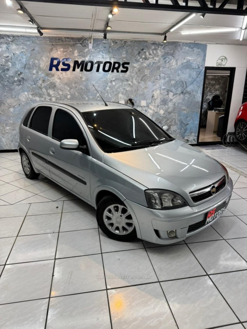 CORSA 1.4 MPFI MAXX 8V FLEX 4P MANUAL - 2011 - CAXIAS DO SUL