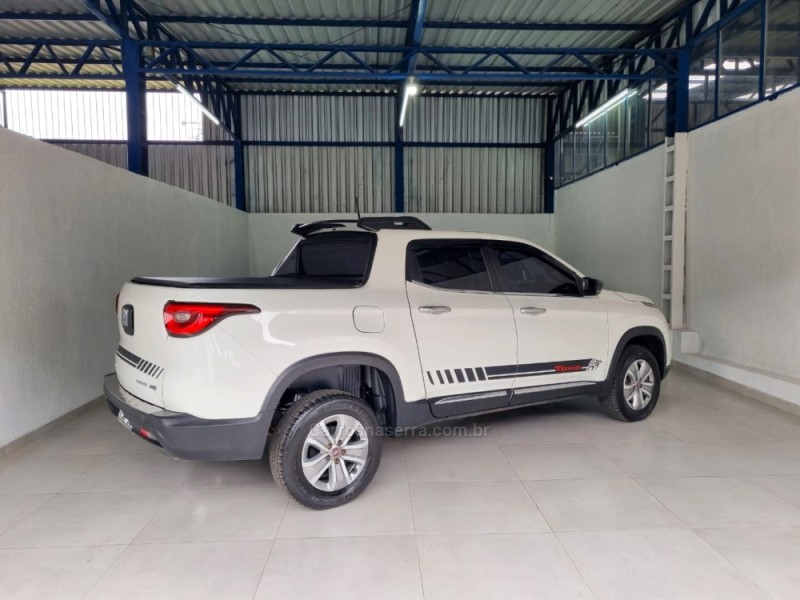 TORO 1.8 16V EVO FLEX FREEDOM AUTOMÁTICO - 2017 - VACARIA