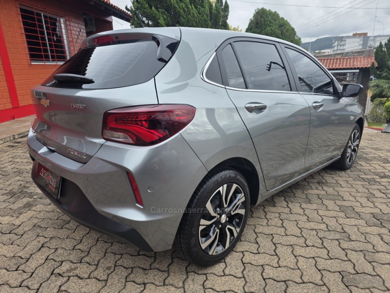 ONIX 1.0 PREMIER II 12V TURBO FLEX 4P AUTOMÁTICO - 2024 - SAPIRANGA