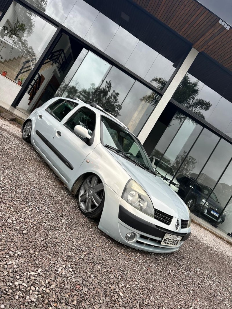 CLIO 1.6 PRIVILÉGE 16V GASOLINA 4P MANUAL - 2004 - CAXIAS DO SUL