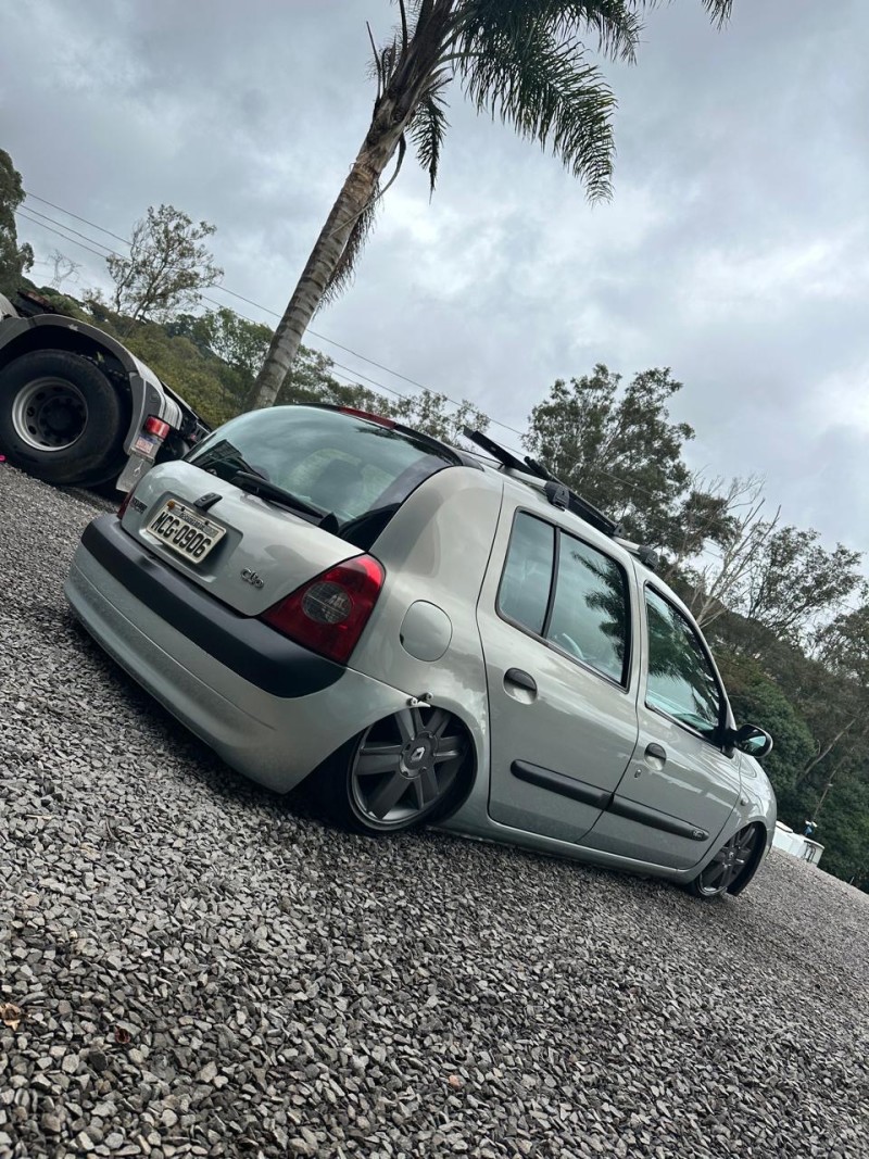 CLIO 1.6 PRIVILÉGE 16V GASOLINA 4P MANUAL - 2004 - CAXIAS DO SUL