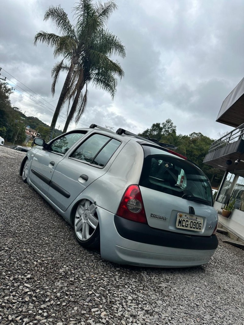 CLIO 1.6 PRIVILÉGE 16V GASOLINA 4P MANUAL - 2004 - CAXIAS DO SUL