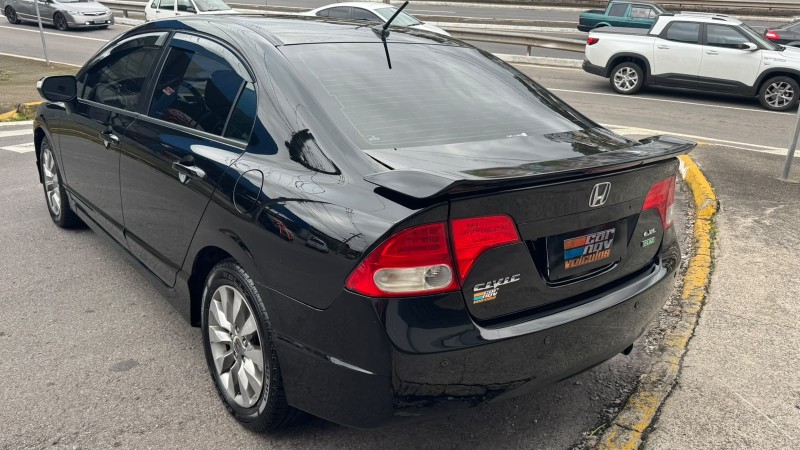 CIVIC 1.8 LXL 16V FLEX 4P AUTOMÁTICO - 2011 - CAXIAS DO SUL