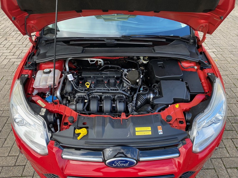 FOCUS 2.0 TITANIUM PLUS HATCH 16V FLEX 4P AUTO - 2015 - CAXIAS DO SUL