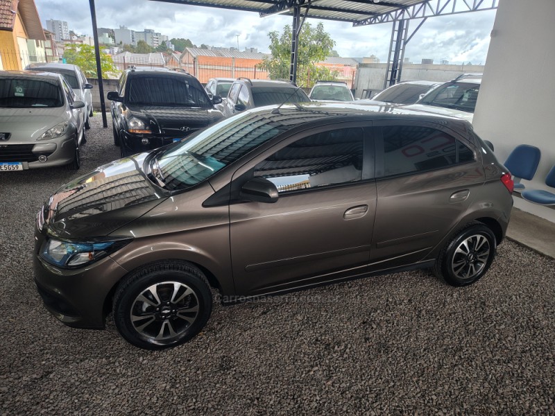 ONIX 1.4 MPFI LT 8V FLEX 4P MANUAL - 2014 - CAXIAS DO SUL