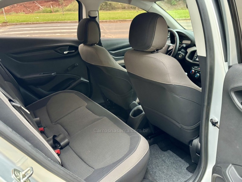 PRISMA 1.4 MPFI LT 8V FLEX 4P MANUAL - 2013 - LAJEADO