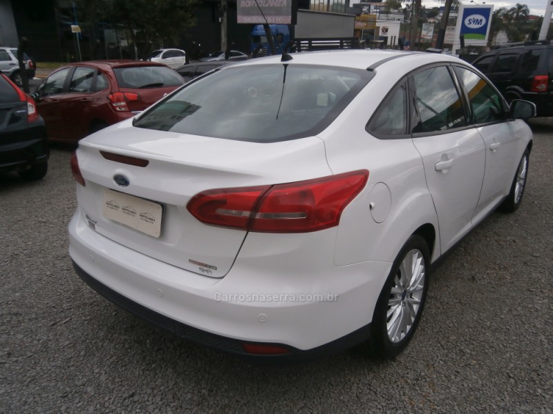 FOCUS 2.0 SE SEDAN 16V FLEX 4P AUTOMÁTICO - 2016 - FARROUPILHA