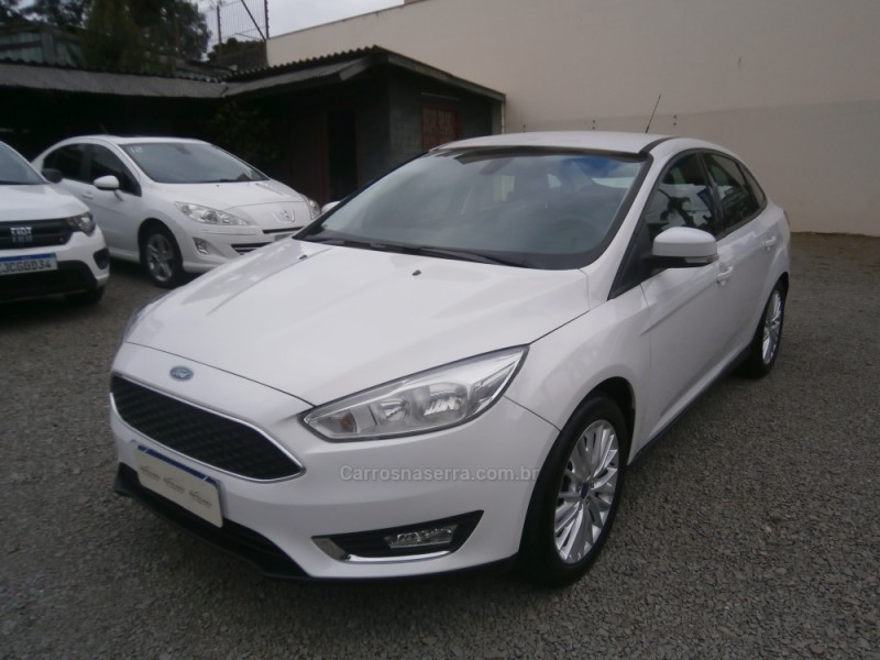 focus 2.0 se sedan 16v flex 4p automatico 2016 farroupilha
