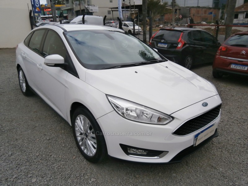 FOCUS 2.0 SE SEDAN 16V FLEX 4P AUTOMÁTICO - 2016 - FARROUPILHA
