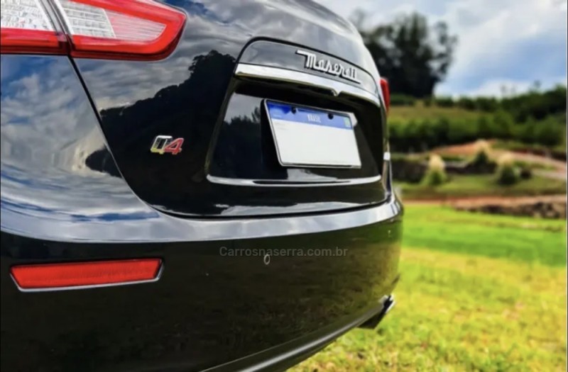 GHIBLI 3.0 S Q4 24V V6 GASOLINA 4P AUTOMÁTICO - 2014 - FARROUPILHA