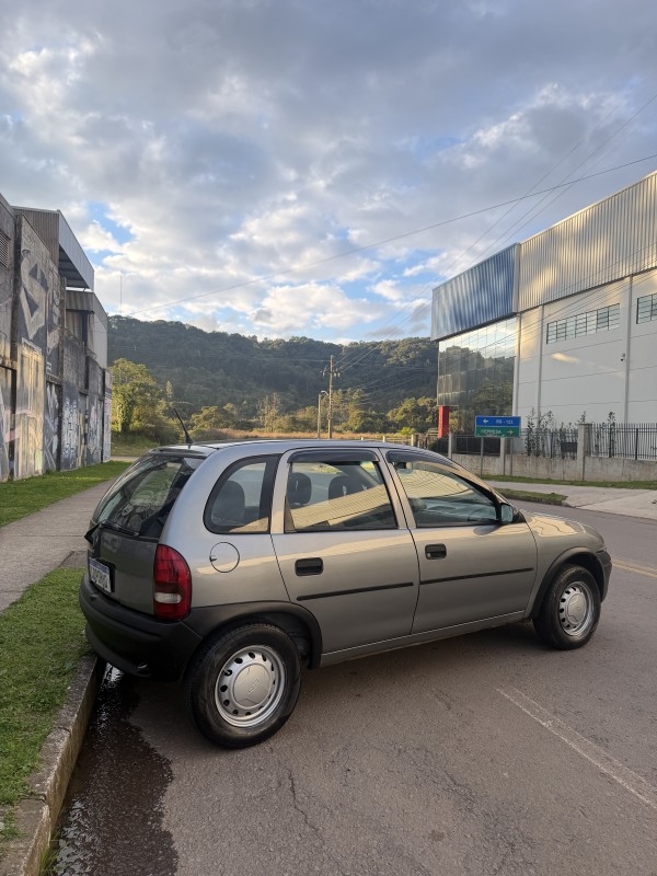 CORSA 1.6 MPFI GLS 8V GASOLINA 4P MANUAL - 1998 - CAXIAS DO SUL