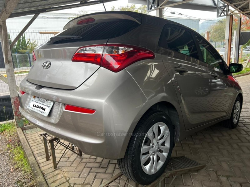 HB20 1.0 COMFORT 12V FLEX 4P MANUAL - 2017 - GARIBALDI