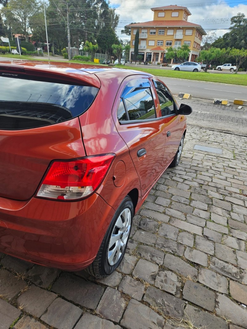 ONIX 1.0 LT2 FLEX 4P MANUAL - 2013 - VERANóPOLIS