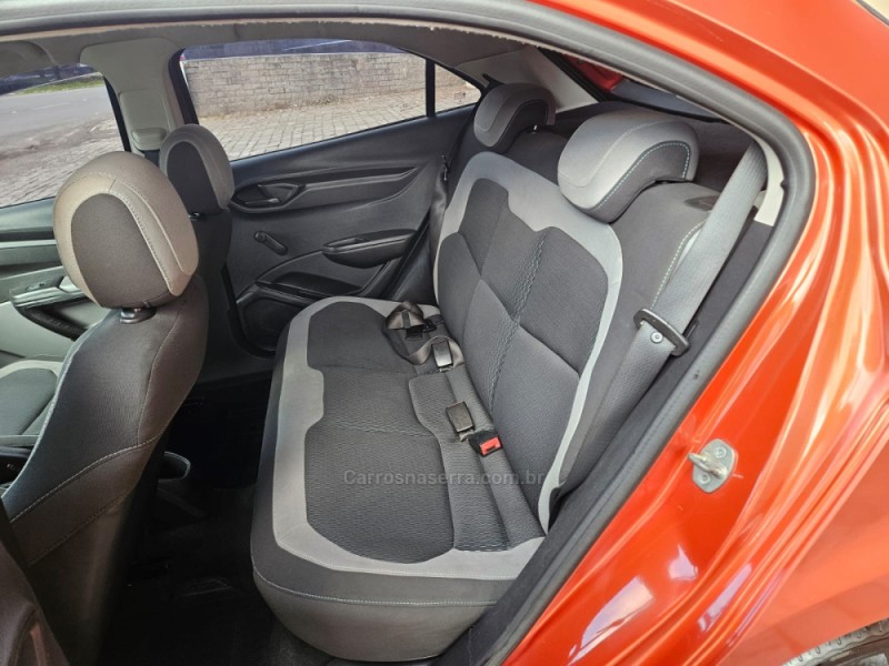 ONIX 1.0 LT2 FLEX 4P MANUAL - 2013 - VERANóPOLIS