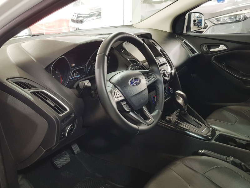 FOCUS 2.0 TITANIUM PLUS HATCH 16V FLEX 4P AUTO - 2016 - CAXIAS DO SUL