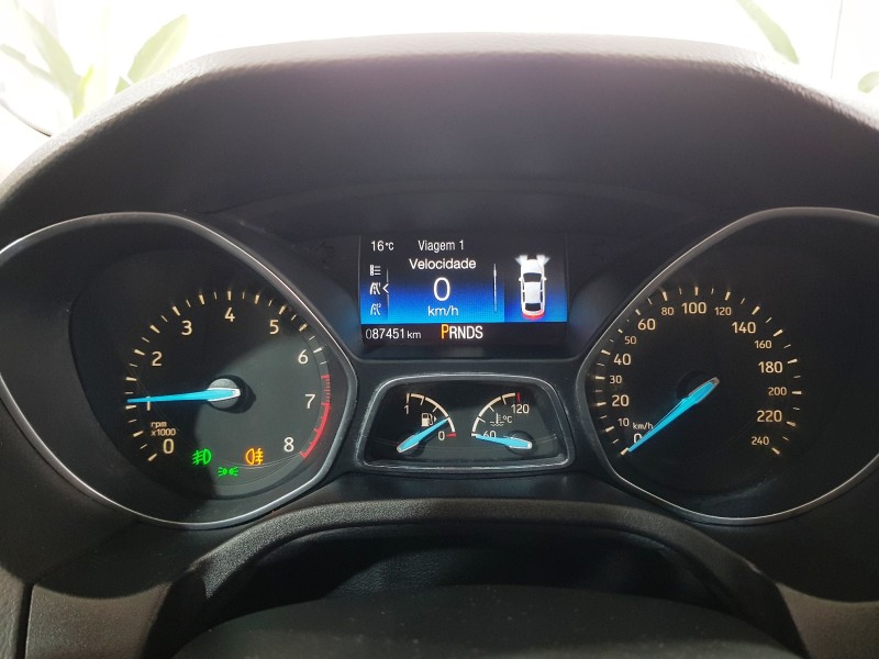 FOCUS 2.0 TITANIUM PLUS HATCH 16V FLEX 4P AUTO - 2016 - CAXIAS DO SUL