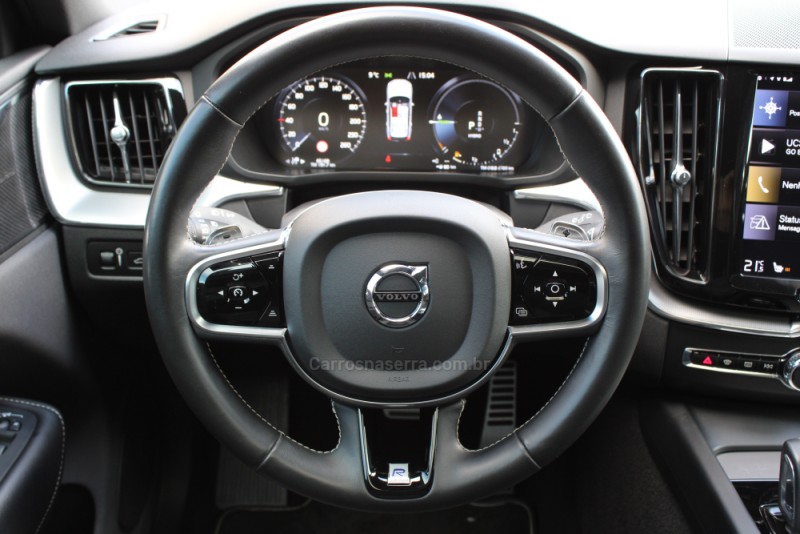 XC60 2.0 T8 R DESIGN HYBRID GASOLINA 4P AUTOMÁTICO - 2020 - CAXIAS DO SUL