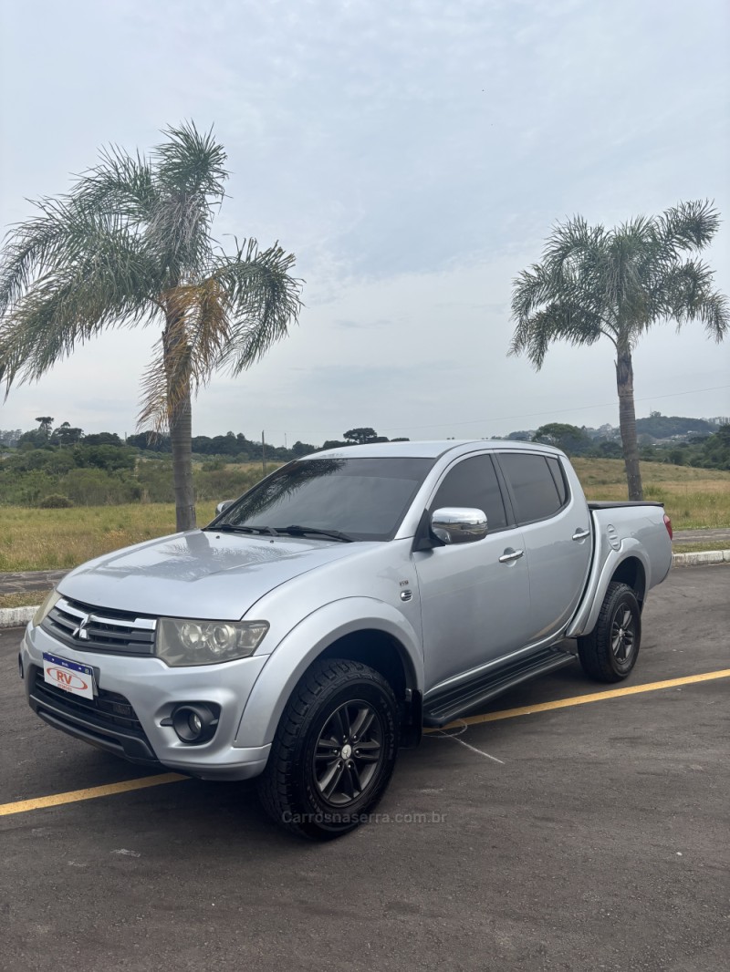 l200 triton 3.5 hpe 4x4 cd v6 24v flex 4p automatico 2015 carlos barbosa