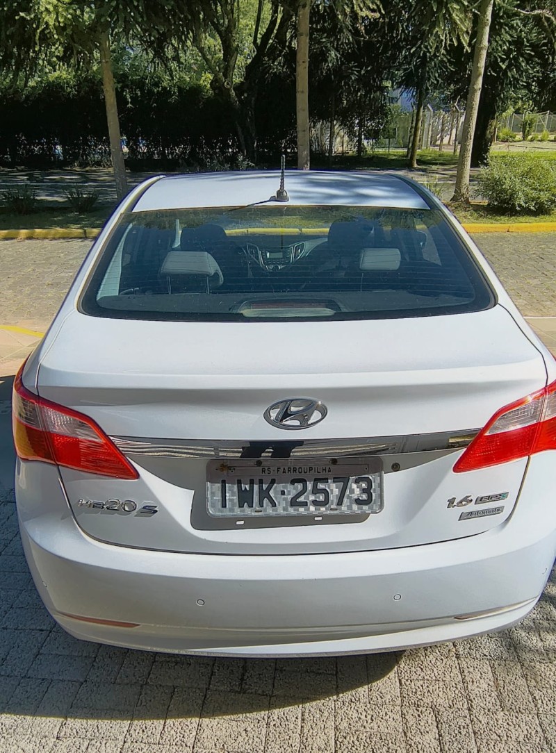 HB20S 1.0 COMFORT STYLE 12V FLEX 4P MANUAL - 2015 - FARROUPILHA
