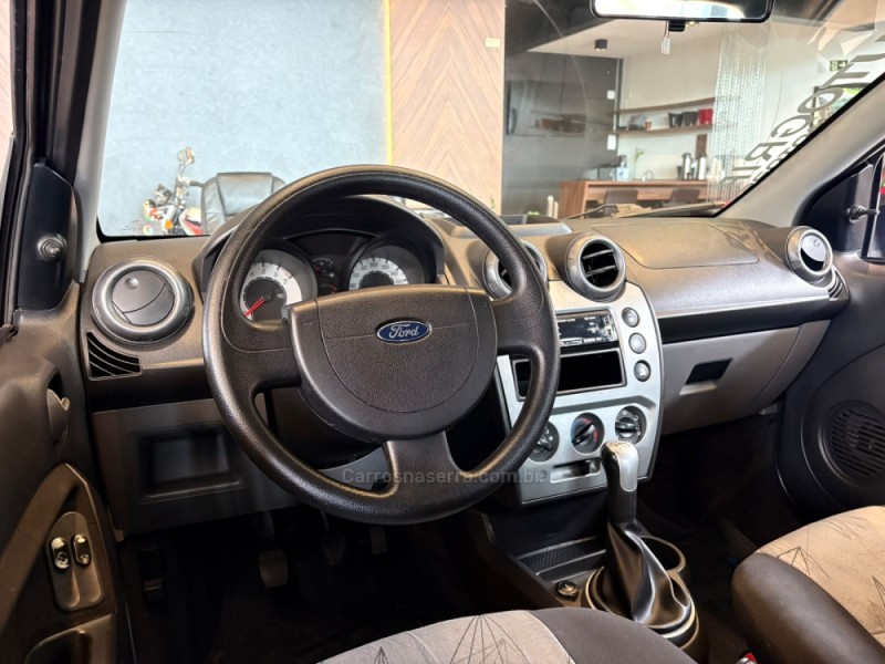 FIESTA 1.6 MPI CLASS HATCH 8V FLEX 4P MANUAL - 2009 - CAMPO BOM