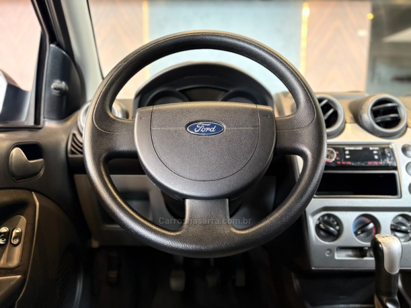 FIESTA 1.6 MPI CLASS HATCH 8V FLEX 4P MANUAL - 2009 - CAMPO BOM