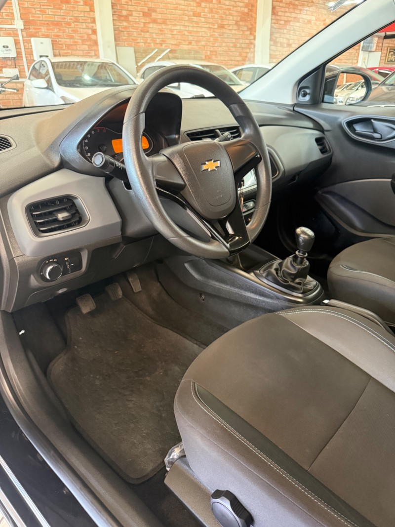 ONIX 1.0 JOY BLACK 8V FLEX 4P MANUAL - 2021 - FARROUPILHA