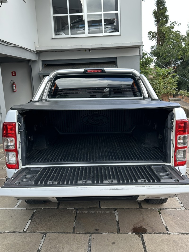 RANGER 2.5 XLT 4X2 CD 16V FLEX 4P MANUAL - 2014 - GUAPORé