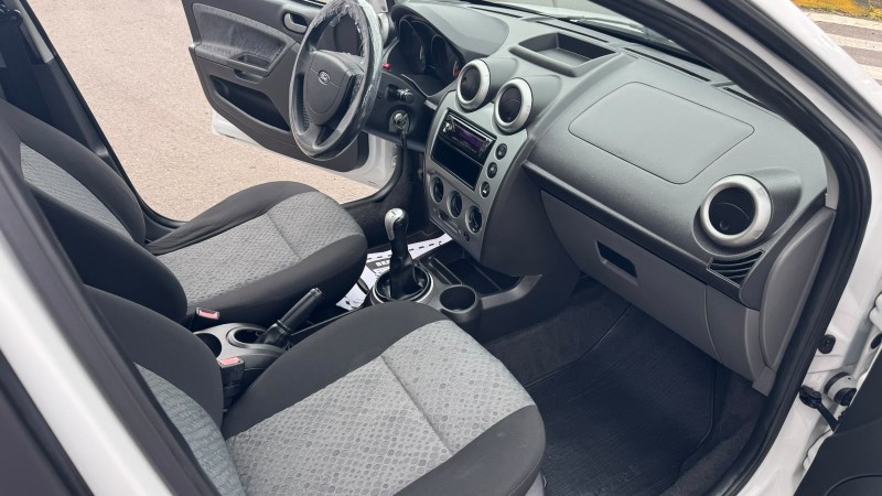 FIESTA 1.6 MPI CLASS HATCH 8V FLEX 4P MANUAL - 2013 - CAXIAS DO SUL