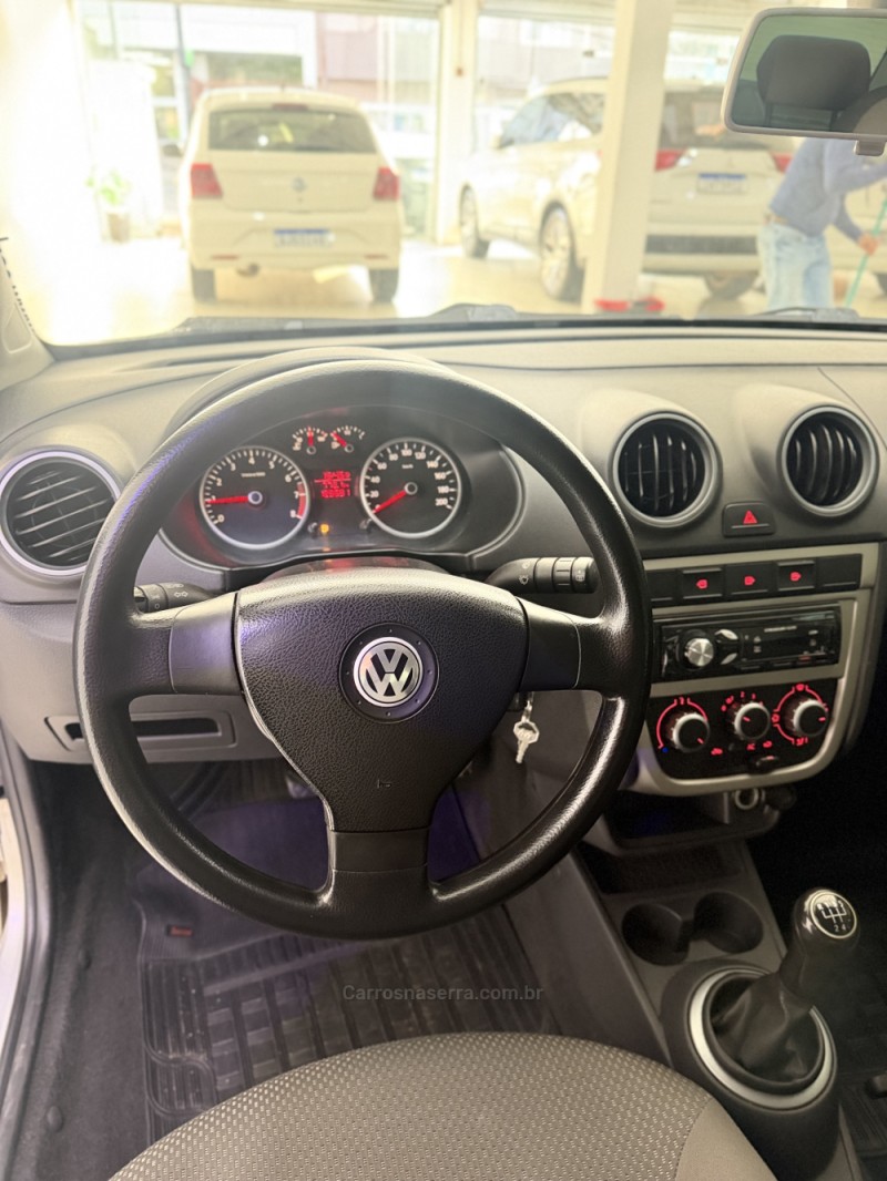 VOYAGE 1.0 MI CITY 8V FLEX 4P MANUAL - 2013 - CAXIAS DO SUL
