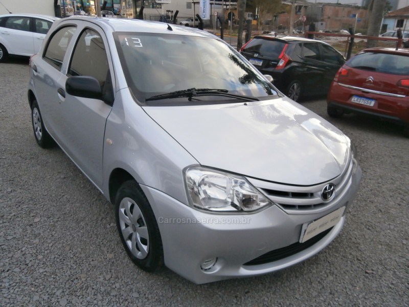 ETIOS 1.3 X 16V FLEX 4P MANUAL - 2013 - FARROUPILHA