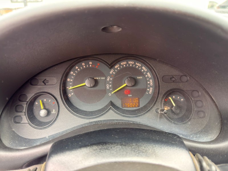 CLASSIC 1.0 VHC LS 8V FLEX 4P MANUAL - 2012 - CANELA