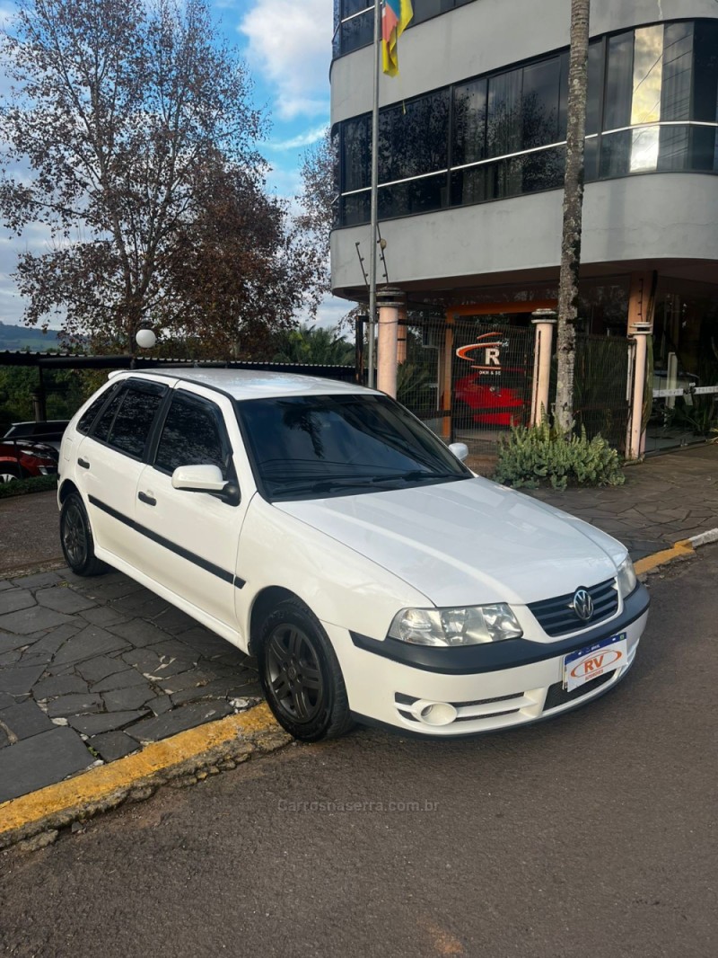 GOL 1.0 MI 16V GASOLINA 4P MANUAL G.III - 2003 - CARLOS BARBOSA