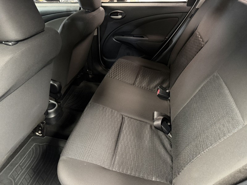 ETIOS 1.5 XS SEDAN 16V FLEX 4P MANUAL - 2014 - CAXIAS DO SUL