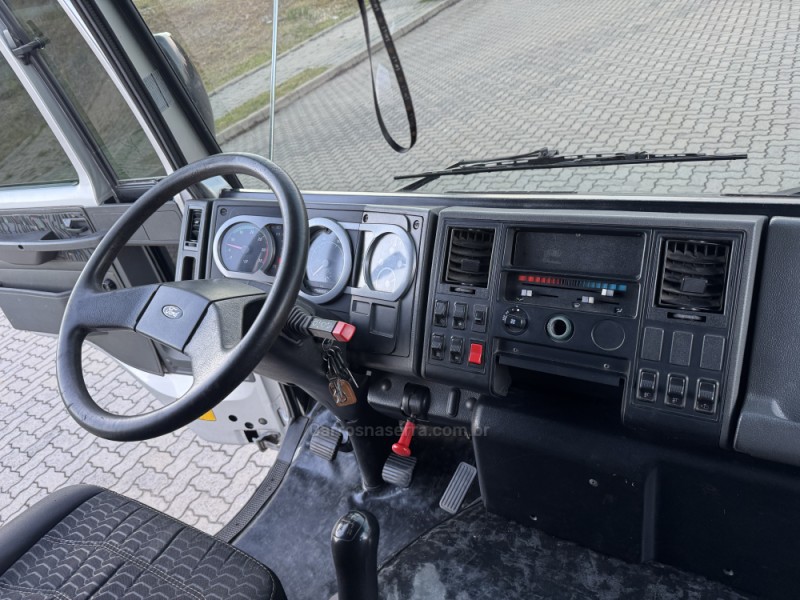 CARGO 815 E TURBO - 2009 - FLORES DA CUNHA