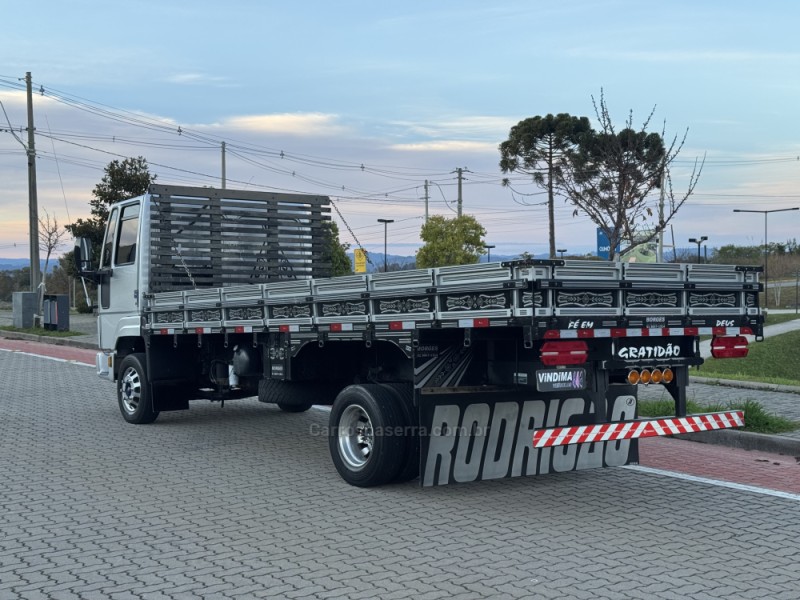 CARGO 815 E TURBO - 2009 - FLORES DA CUNHA