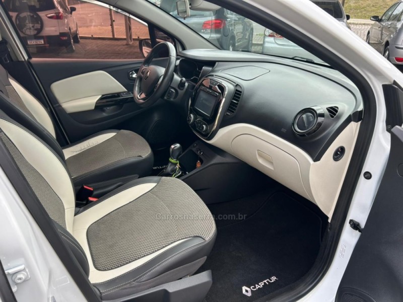CAPTUR 1.6 16V INTENSE BOSE FLEX 4P AUTOMÁTICO - 2018 - BENTO GONçALVES