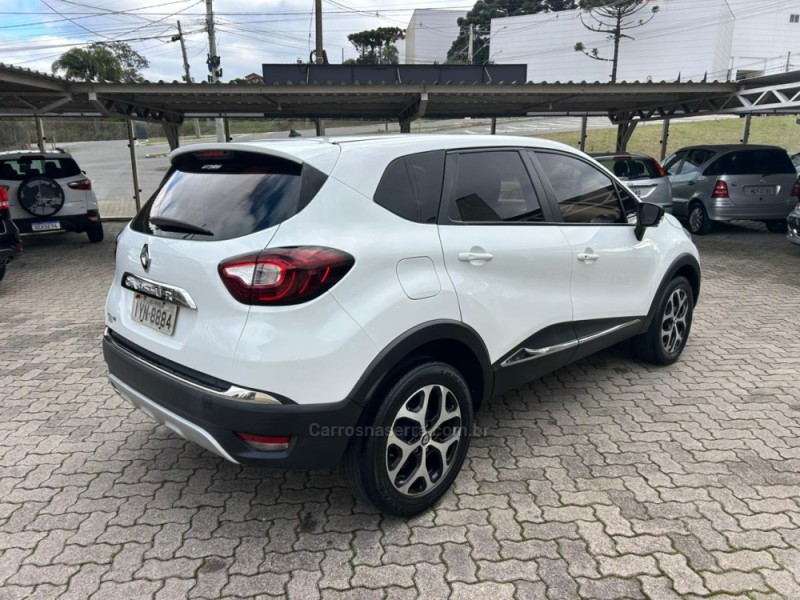 CAPTUR 1.6 16V INTENSE BOSE FLEX 4P AUTOMÁTICO - 2018 - BENTO GONçALVES