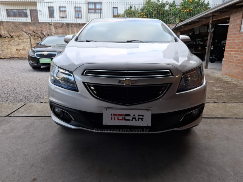 PRISMA 1.4 MPFI LTZ 8V FLEX 4P MANUAL - 2016 - GARIBALDI
