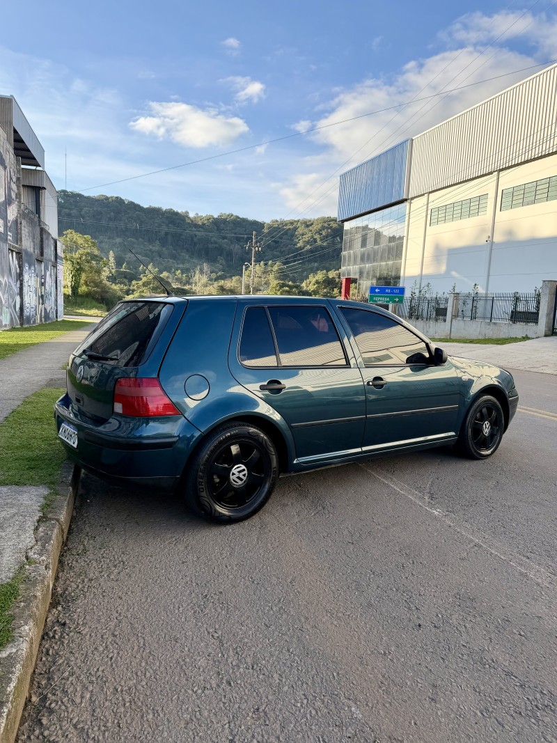 GOLF 1.6 MI 8V FLEX 4P MANUAL - 2002 - CAXIAS DO SUL