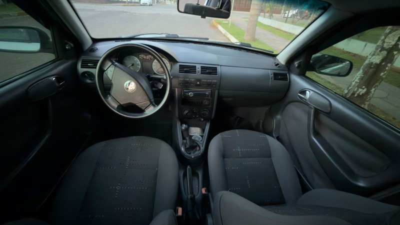 GOL 1.0 MI HIGHWAY 16V GASOLINA 4P MANUAL G.III - 2002 - FELIZ